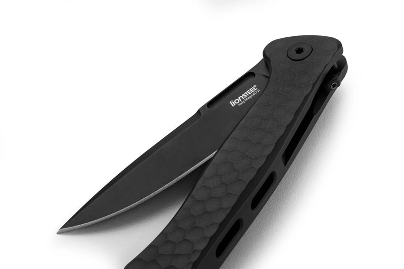 Lion Steel Emmet Black Hammertone Aluminum (2.83" Old Black PVD Stonewashed MagnaCut) Folding Knife [EM01A BB] - blade and opening detail