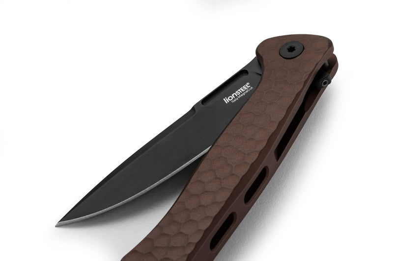 Lion Steel Emmet Earth Hammertone Aluminum (2.83" Old Black PVD Stonewashed MagnaCut) Folding Knife [EM01A EB] - blade and opening detail