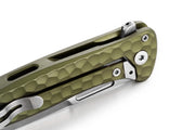 Lion Steel Emmet Green Hammertone Aluminum (2.83" Stonewashed MagnaCut) Folding Knife [EM01A GS] - pocket clip and frame lock detail
