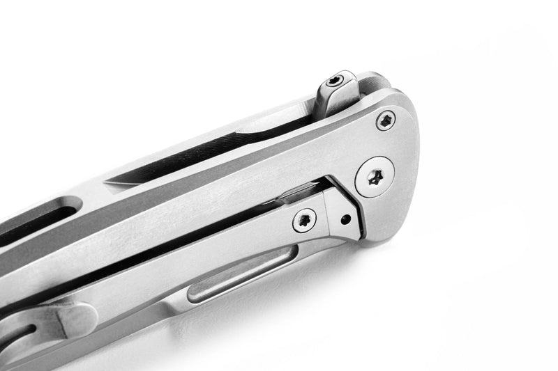 Lion Steel Emmet Gray Titanium (2.83" Stonewashed MagnaCut) Folding Knife [EM01 FL] - pocket clip and frame lock detail