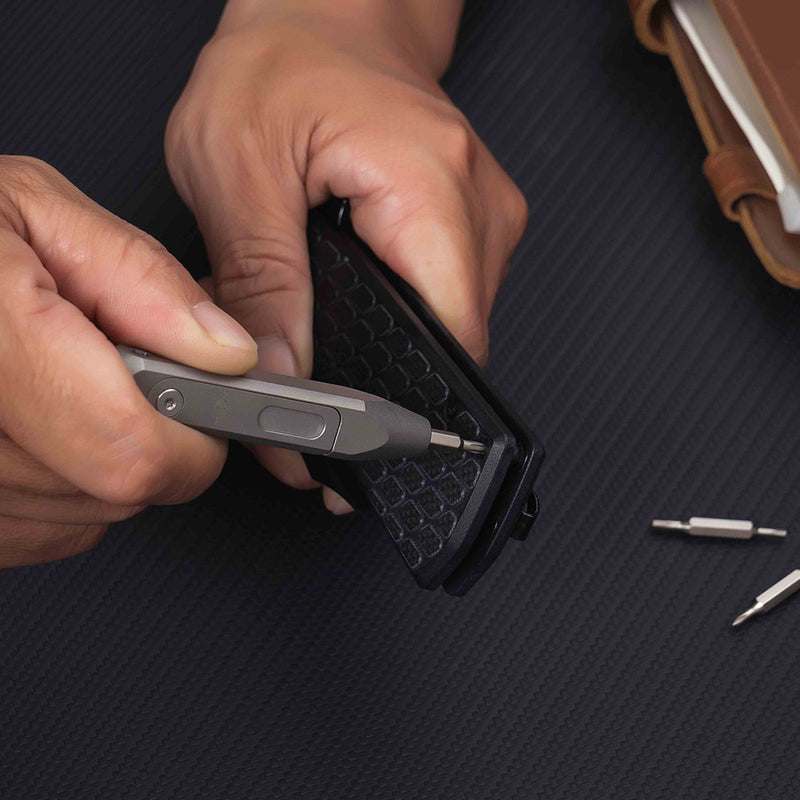 Olight Otacle D1 Titanium EDC Multi-Bit Driver (OTACLED1TI)