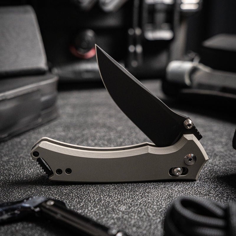 Toor Draper Crossbar Lock Gray Folding Knife — CPM MagnaCut [TR33889] — product view 4