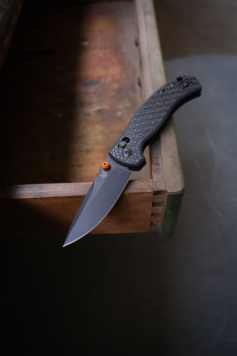 Fox Anzu VERSO Lock Black Carbon Fiber Folding Knife [FOX560CFOR] — product view 3